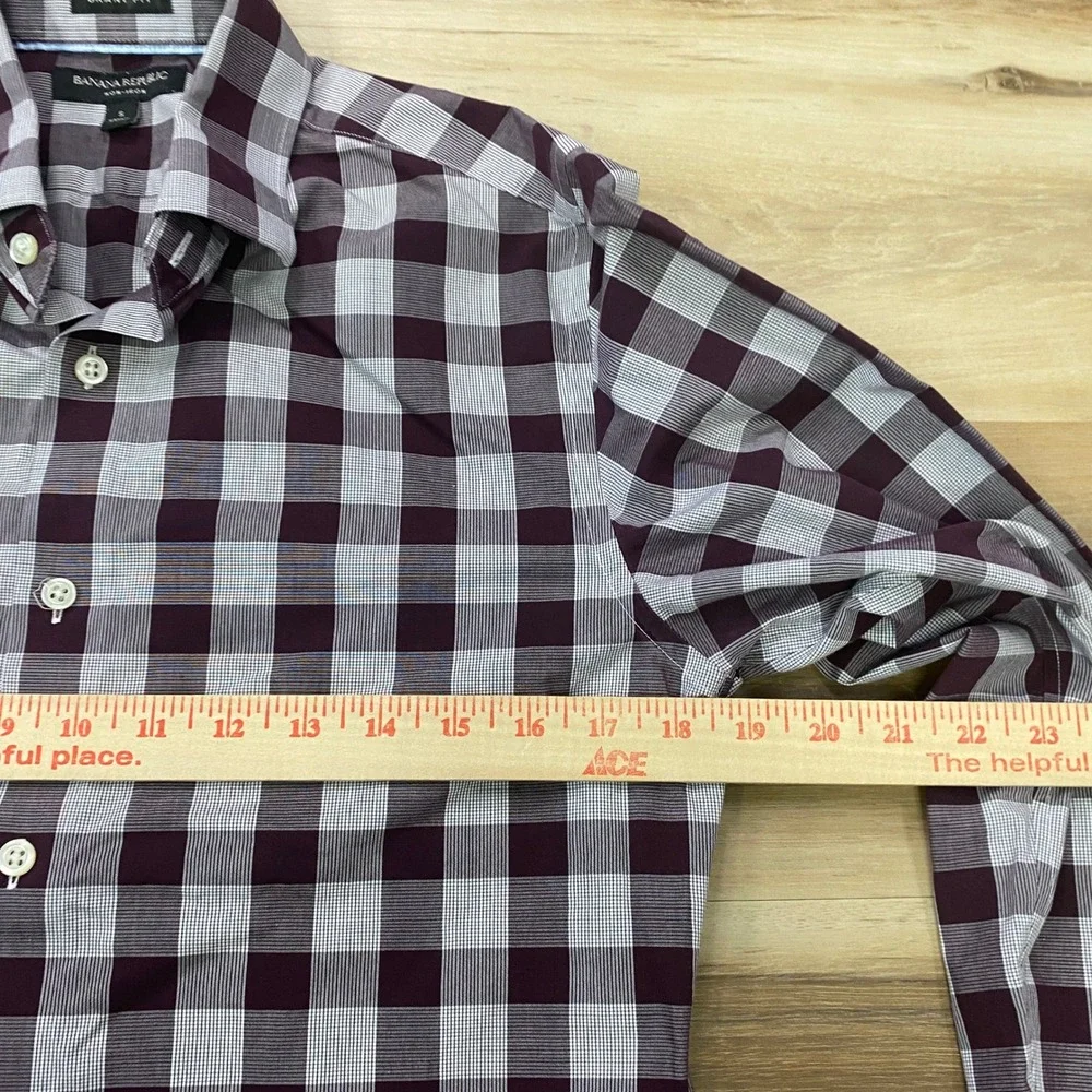 Banana Republic Shirt Mens Small Grant Fit Gingham Check Cotton Burgundy White